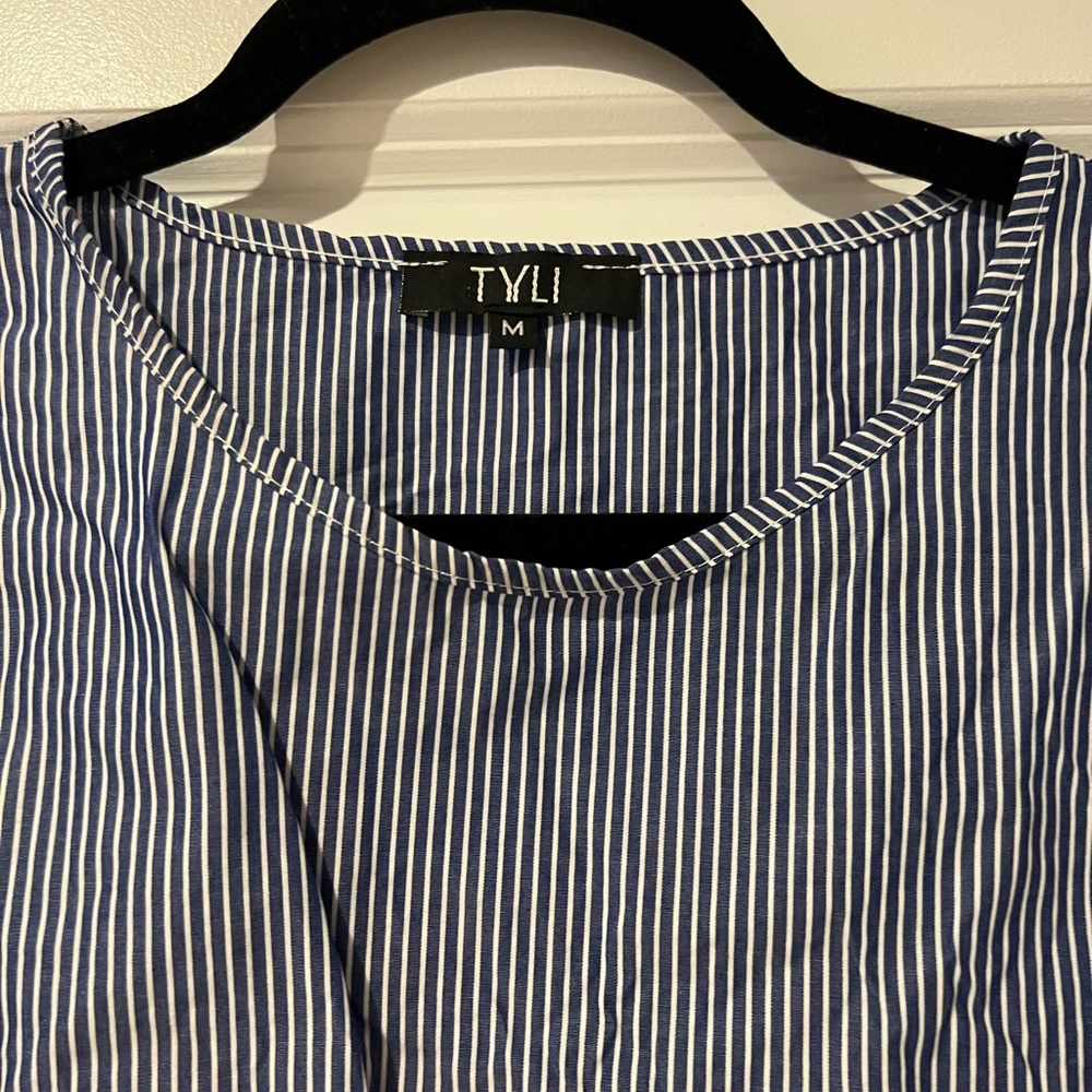 Striped Cropped Top - Picture 5 of 5